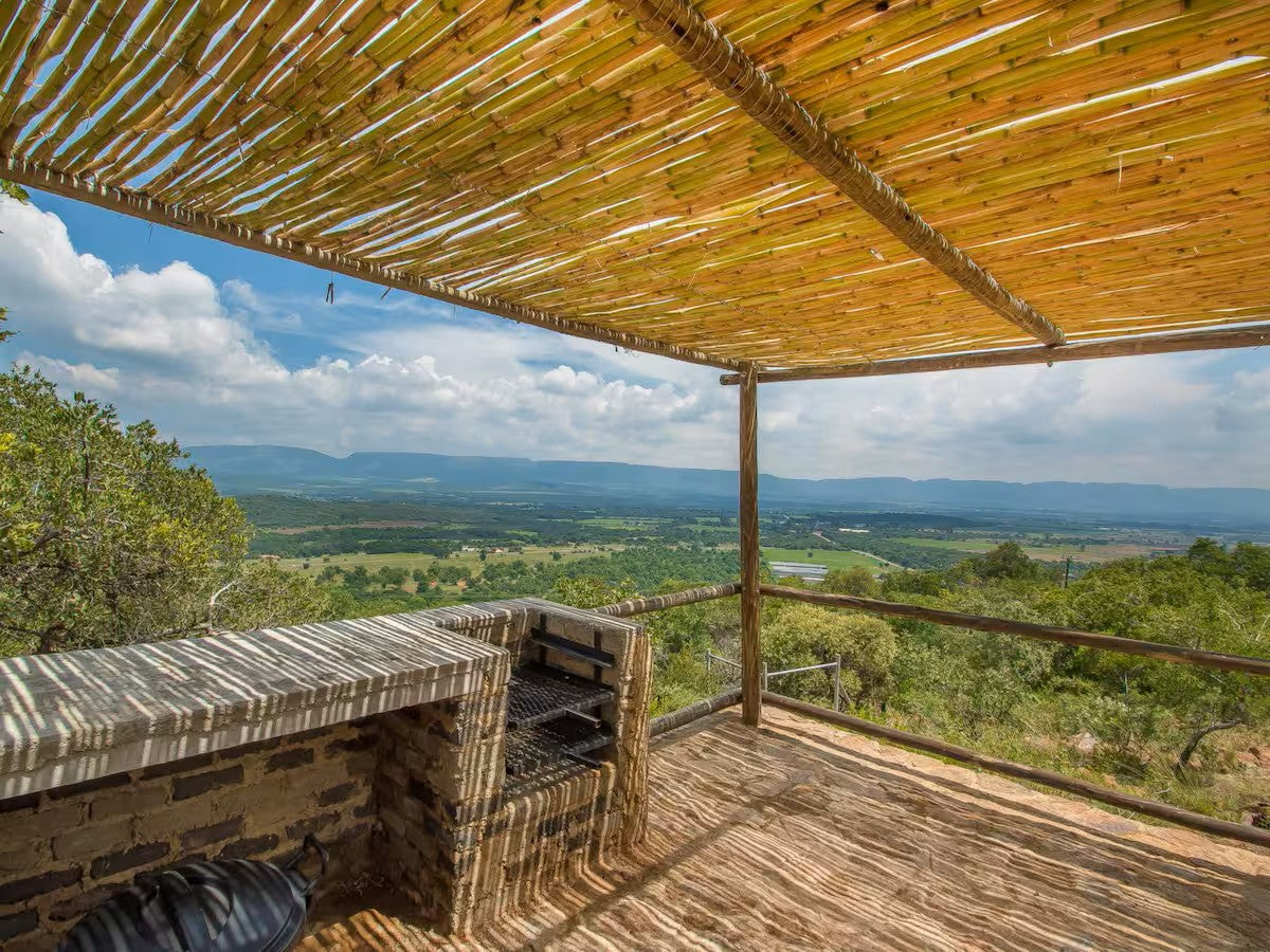 Mountain and valley views - 12-Sleeper Holiday Home