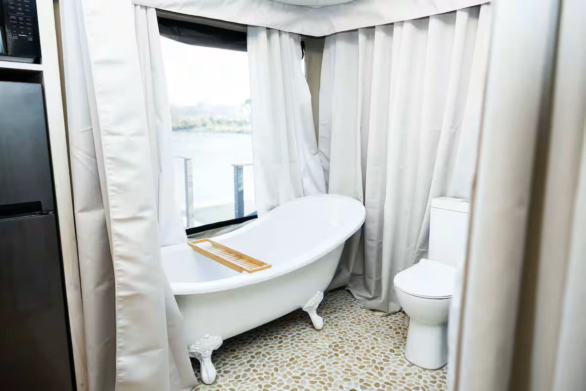 Lakeside Glamping Chenin