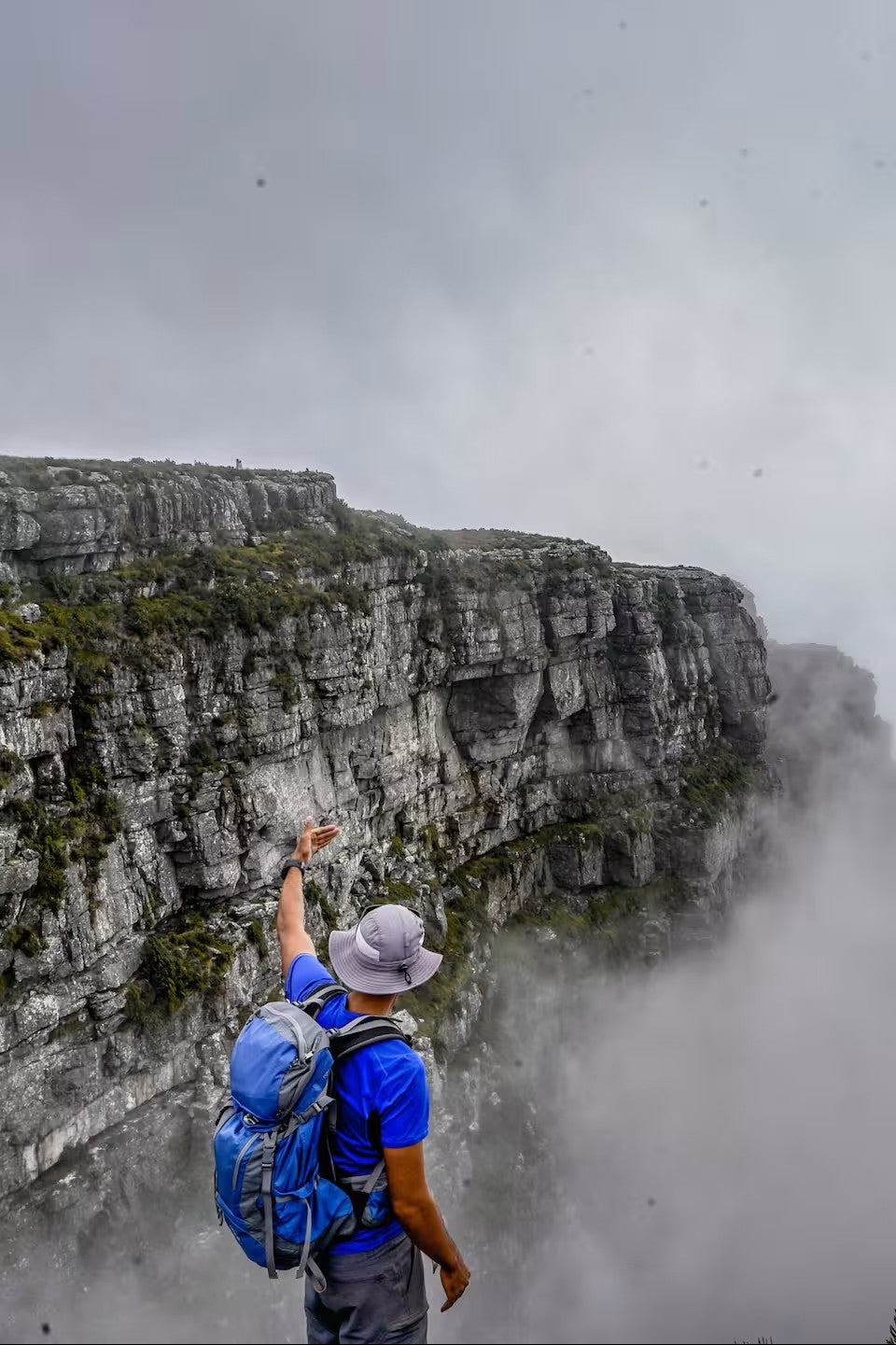 Hike Table Mountain and descend by cable car