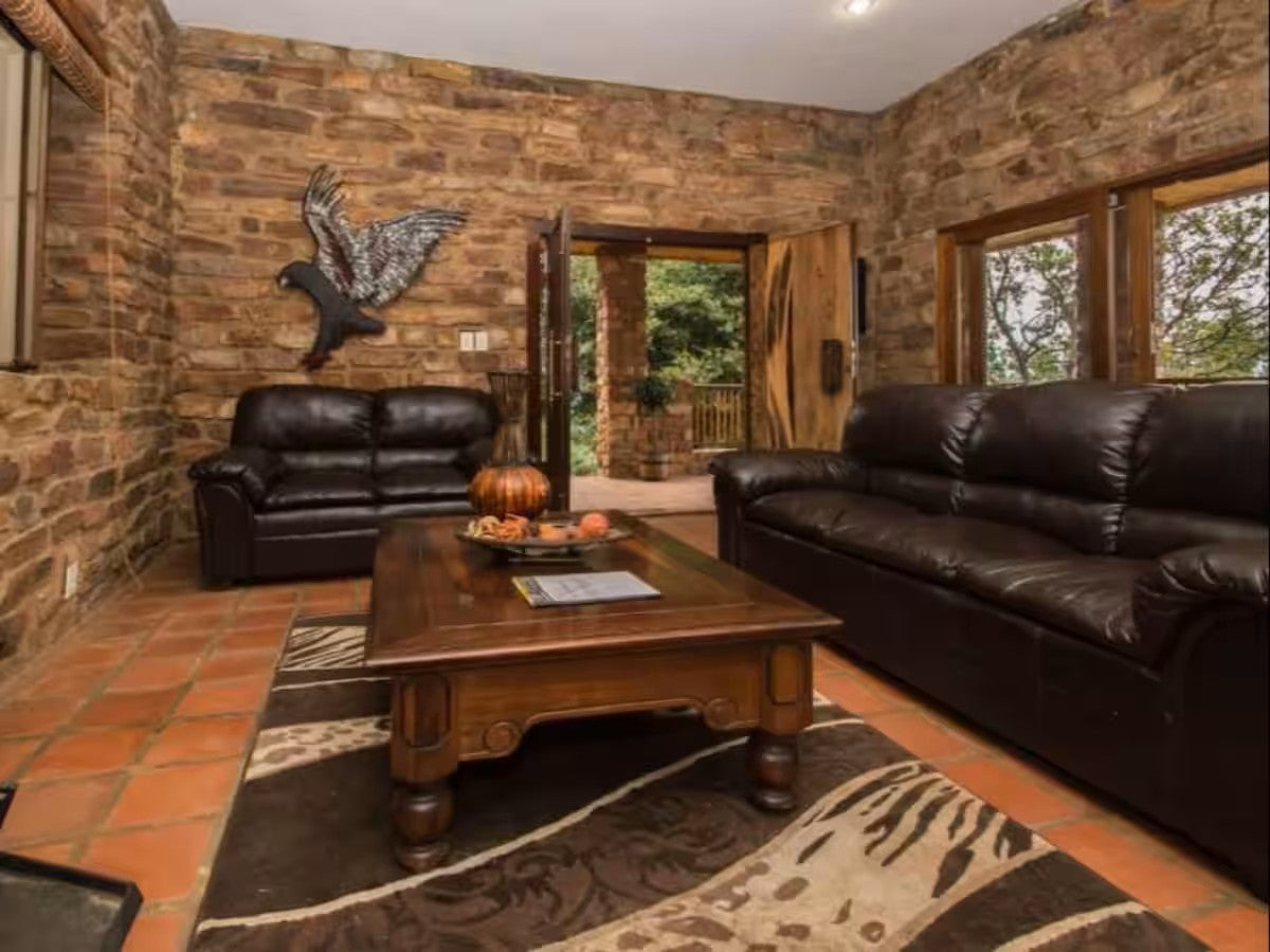 Mountain and valley views - 12-Sleeper Holiday Home