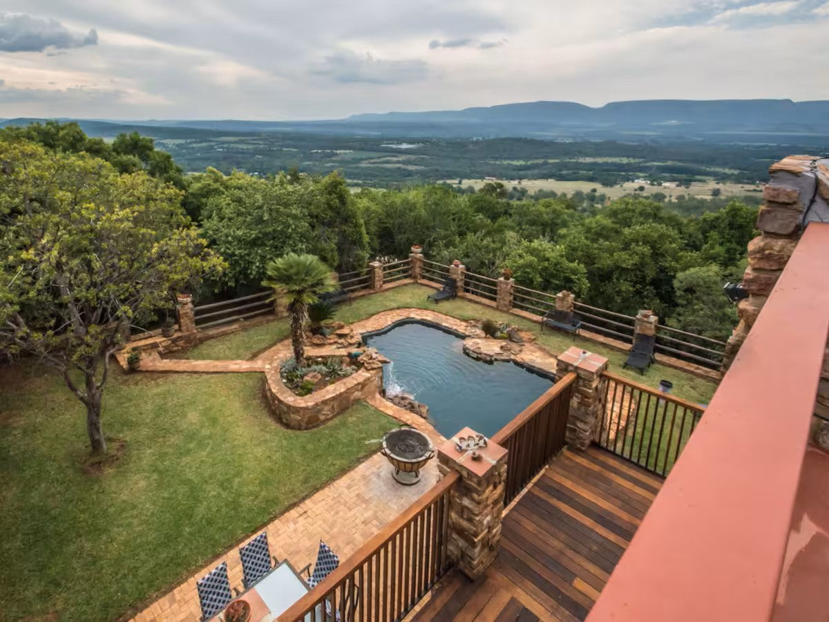 Mountain and valley views - 12-Sleeper Holiday Home