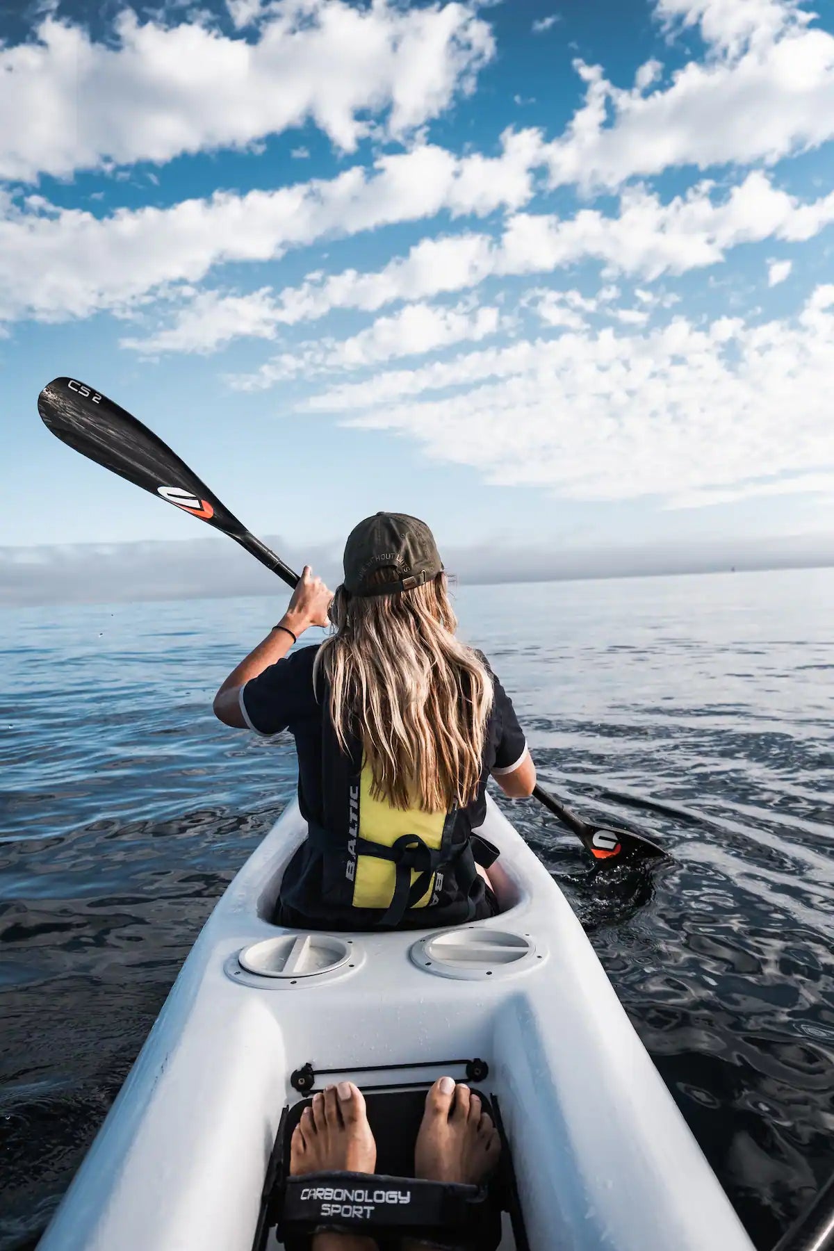 Kayak with dolphins in the heart of Cape Town