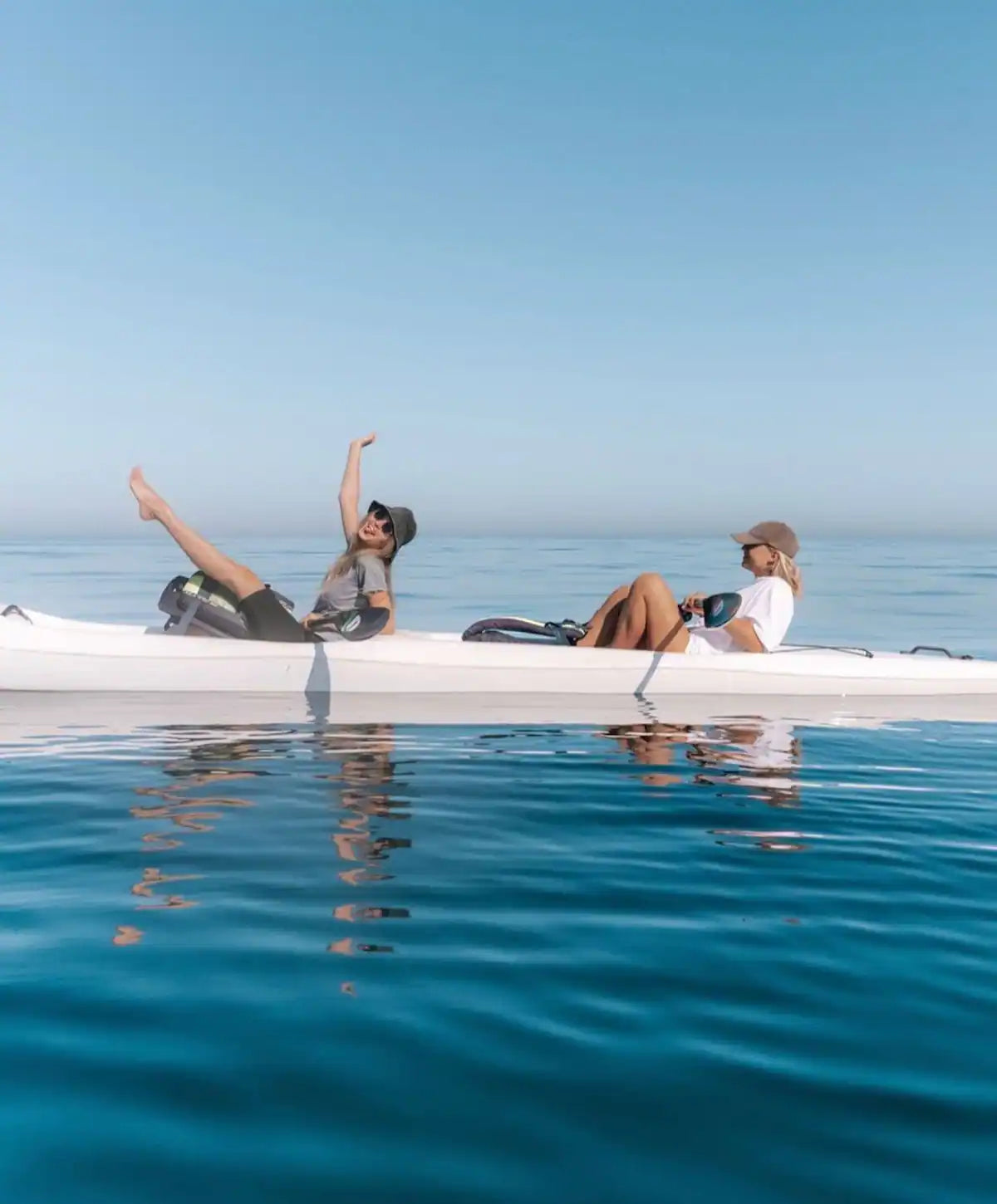 Kayak with dolphins in the heart of Cape Town