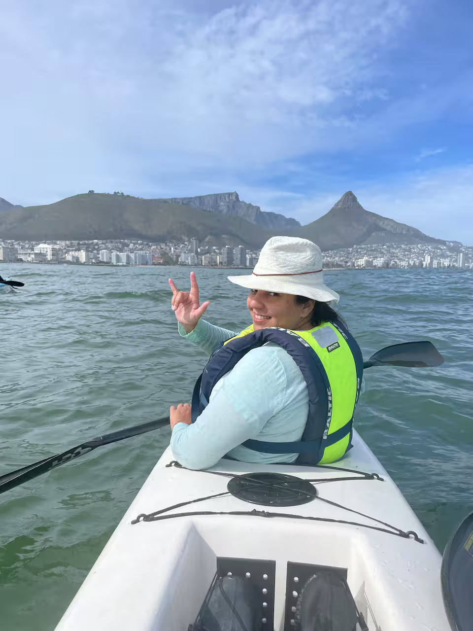 Kayak with dolphins in the heart of Cape Town