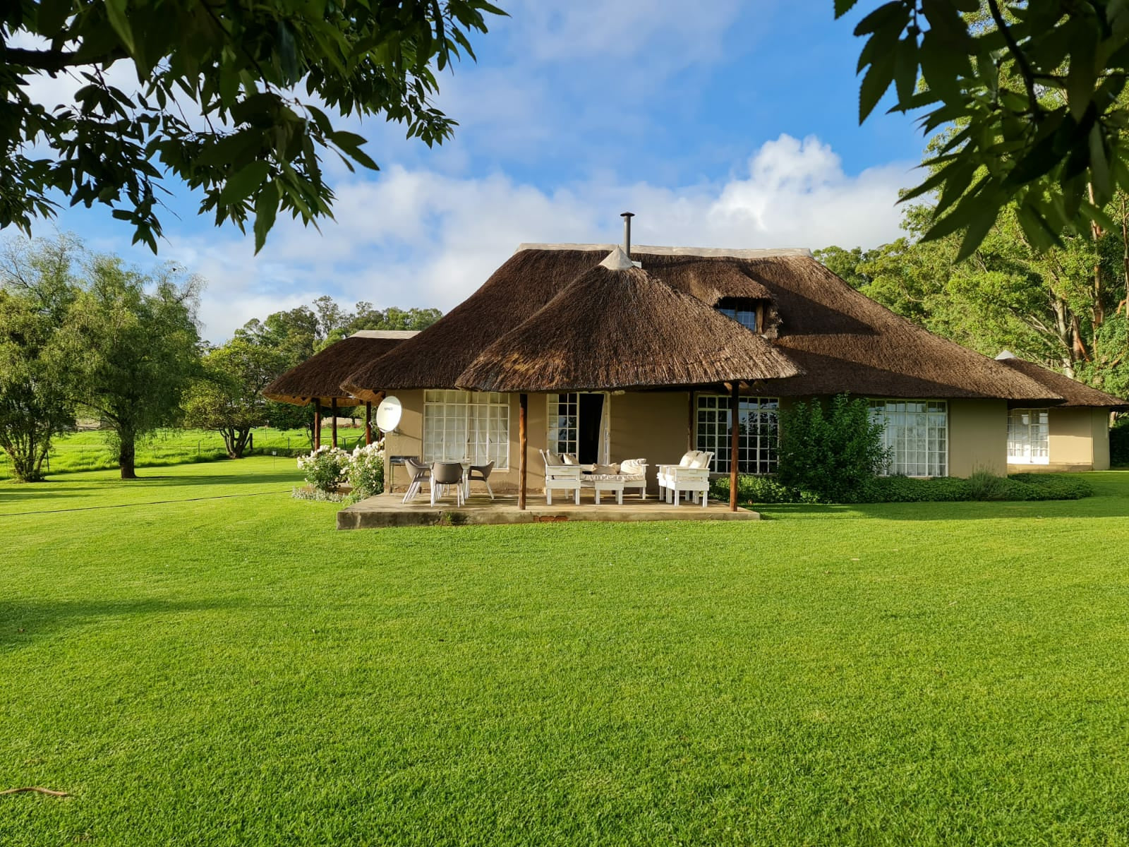 Saligna Dam View Guest House