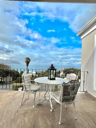 Friend Therapy: The Winter Reset | Simon's Town