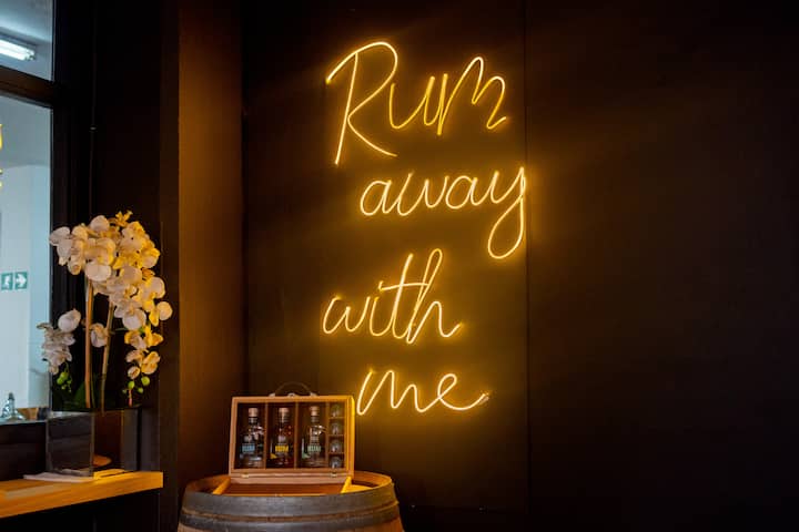 Friend Therapy: Taste, Rest and Reconnect | Sea Point