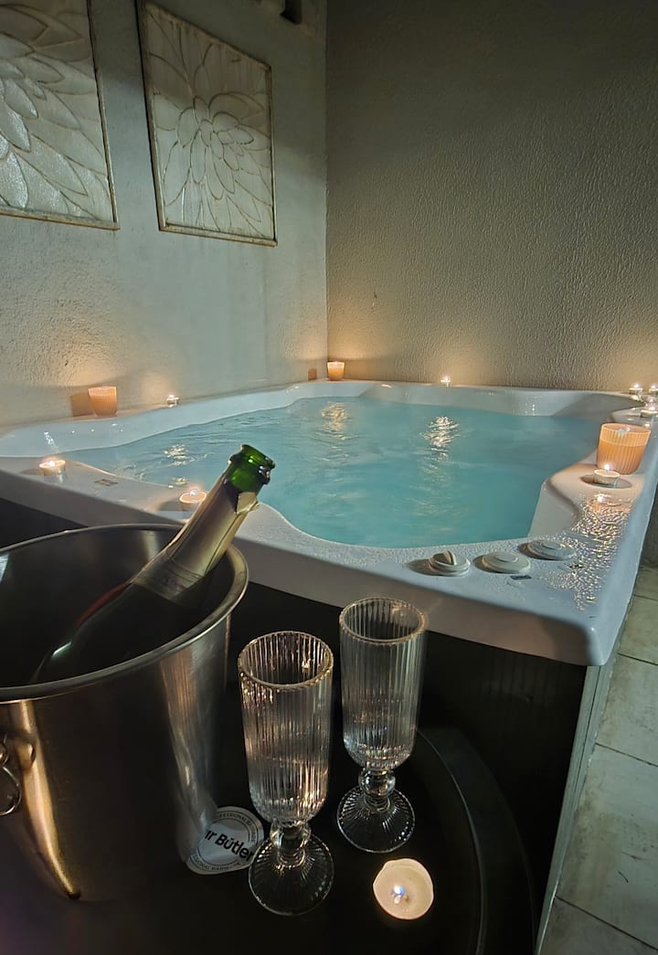 Winter Reset: Art, Wine & Unwind | Johannesburg Edition